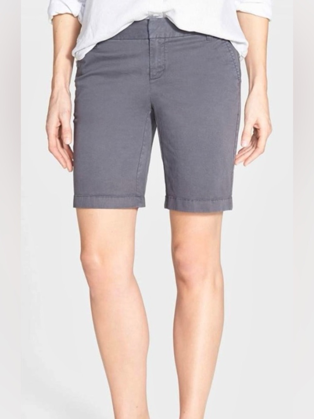 NWT Caslon Gray Clean Front Bermuda Shorts—Size 0P